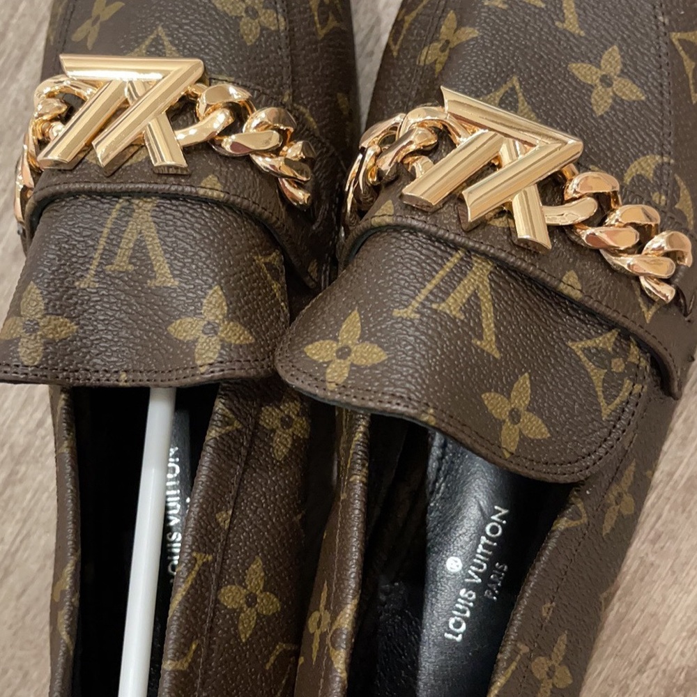 Very beautiful woman shoes
